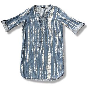 a.n.a. Tie Dye Abstract Chambray-Style Shift Dress Medium Women’s